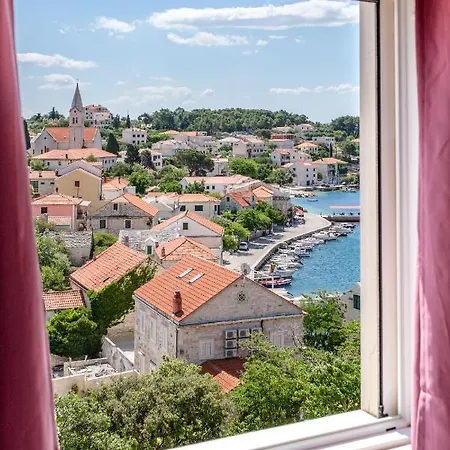 Διαμέρισμα Darka 3 *